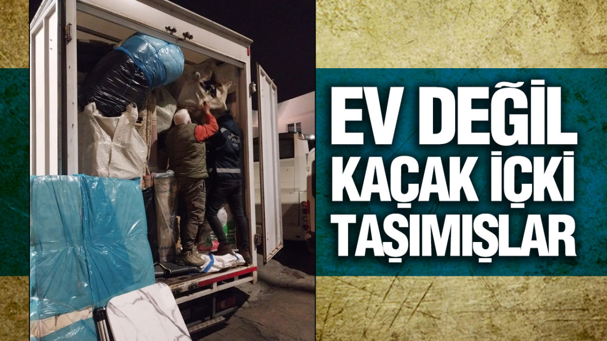 Ev Taşıma Kılıfı Altında Kaçak İçki Taşımışlar